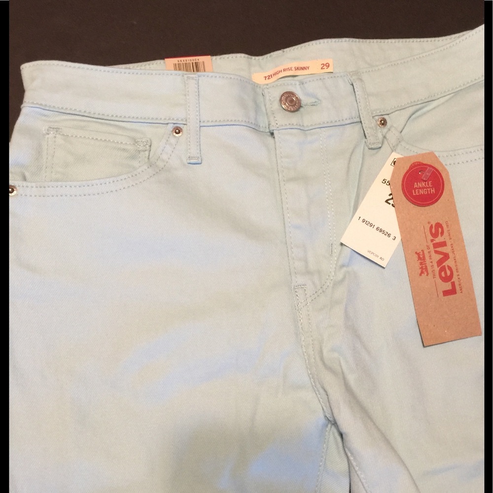 NWT Levi’s 721 HighRise Ankle Skinny